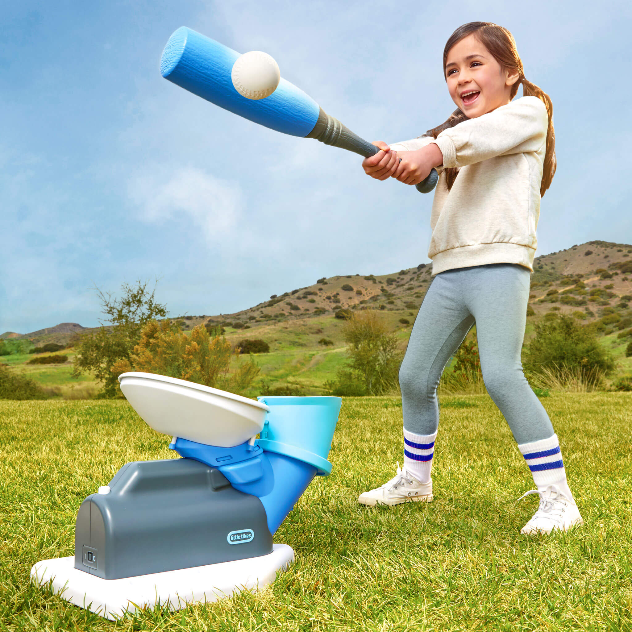 Little Tikes 2-in-1 Pop 'n Pitch Trainer Toy