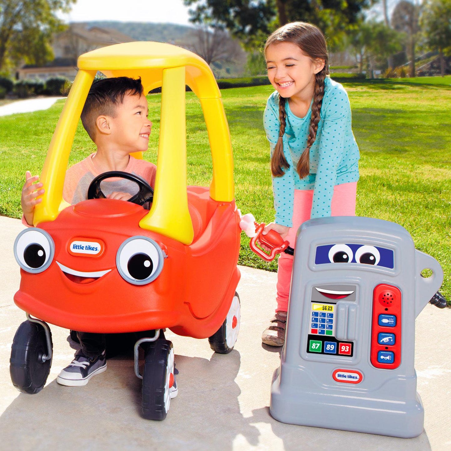 Little Tikes Cozy Coupe Classic Ride-On Car - Working Door & Horn