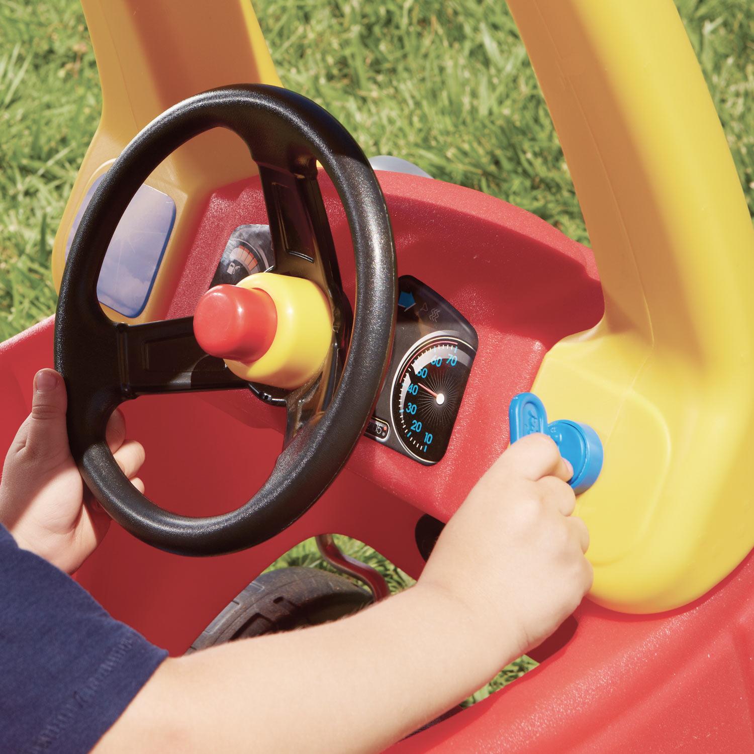 Little Tikes Cozy Coupe Classic Ride-On Car - Working Door & Horn