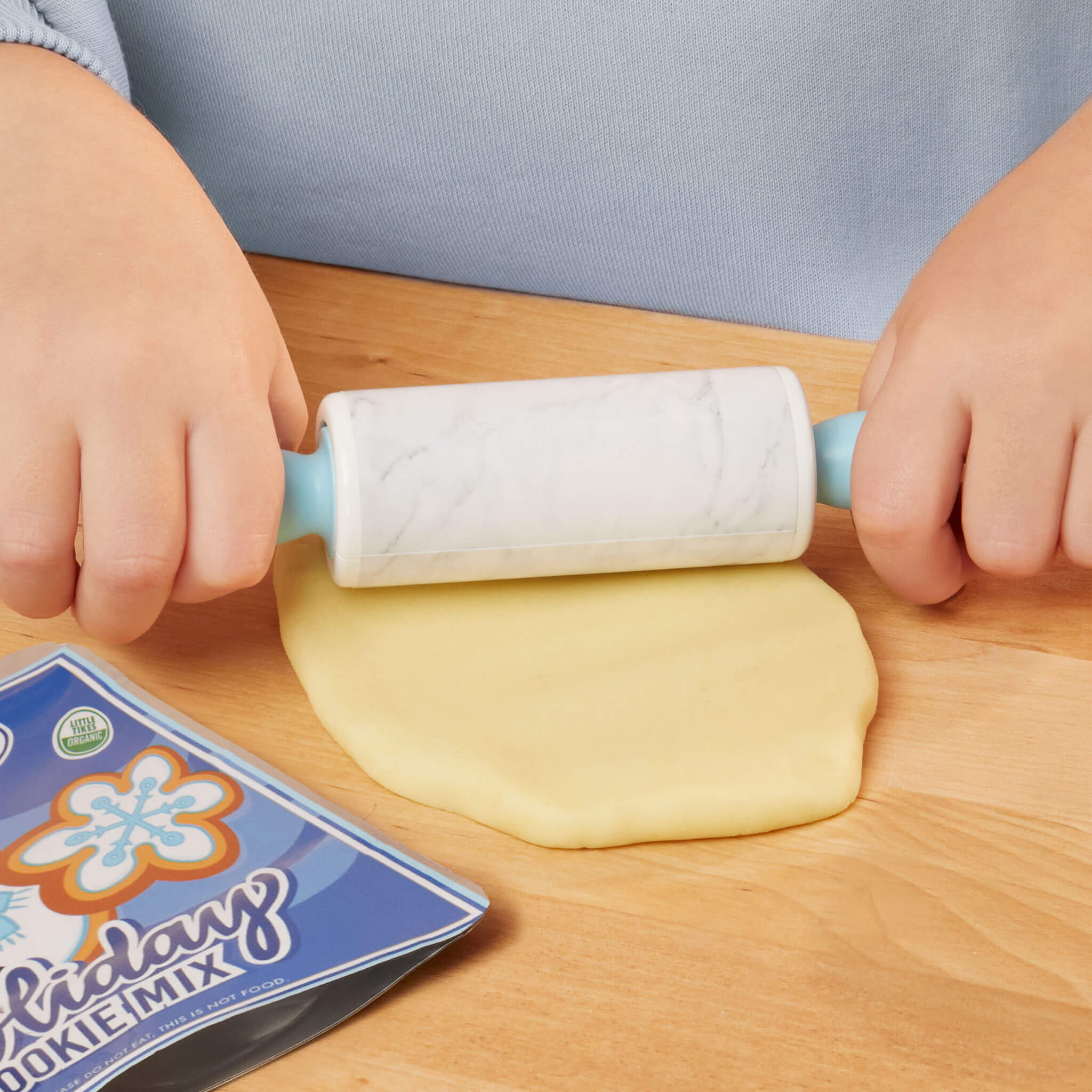 Creative Chefs™ Holiday Cookie Kit