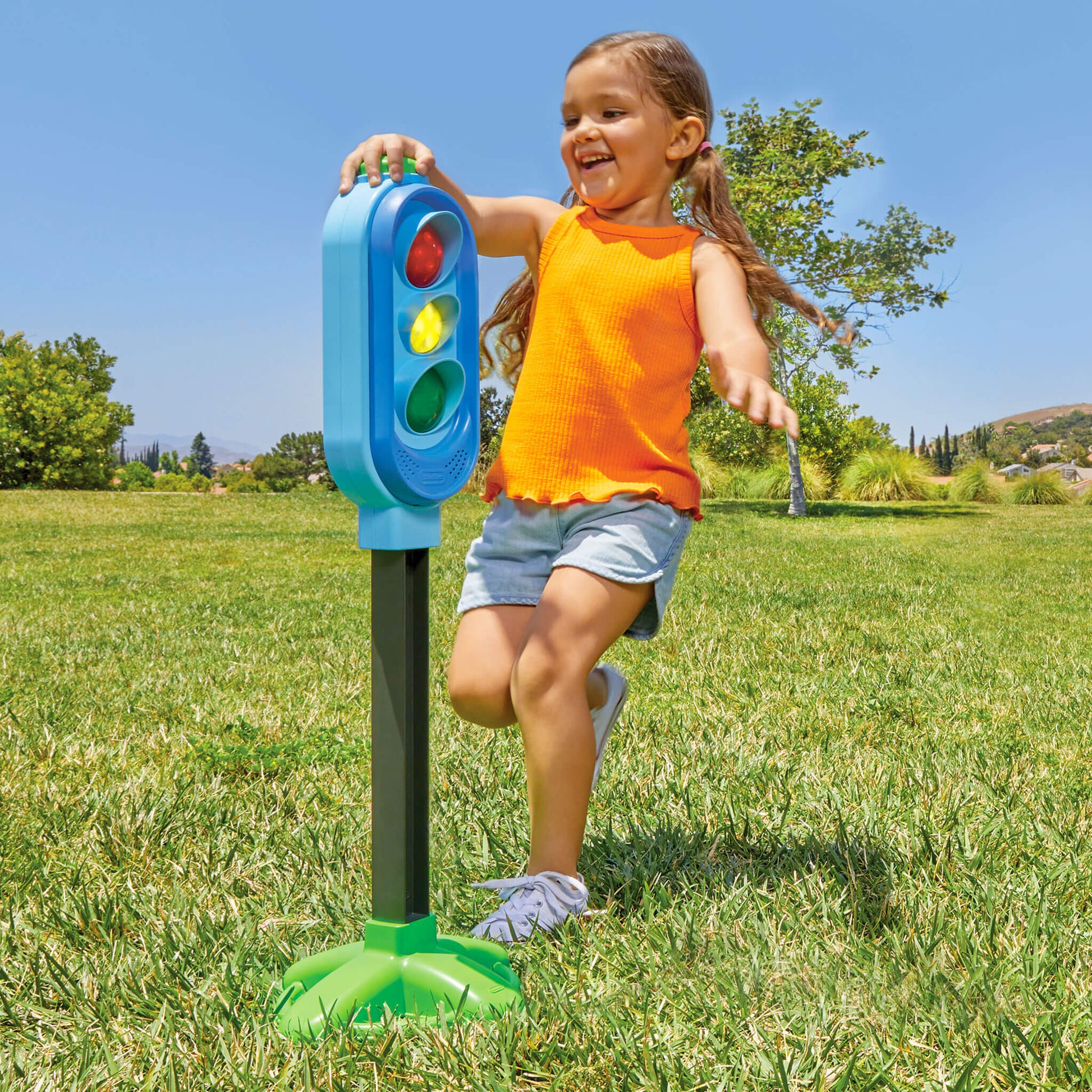 Little Tikes Red Light Green Light Game