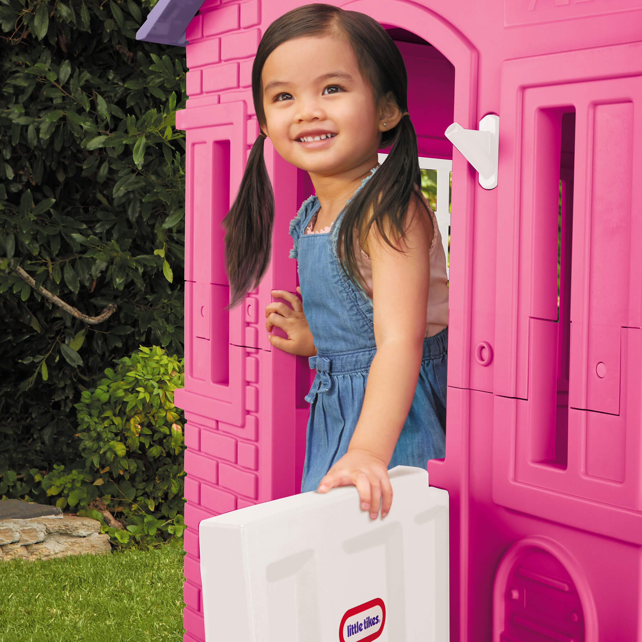 Little Tikes Cape Cottage Playhouse - Pink