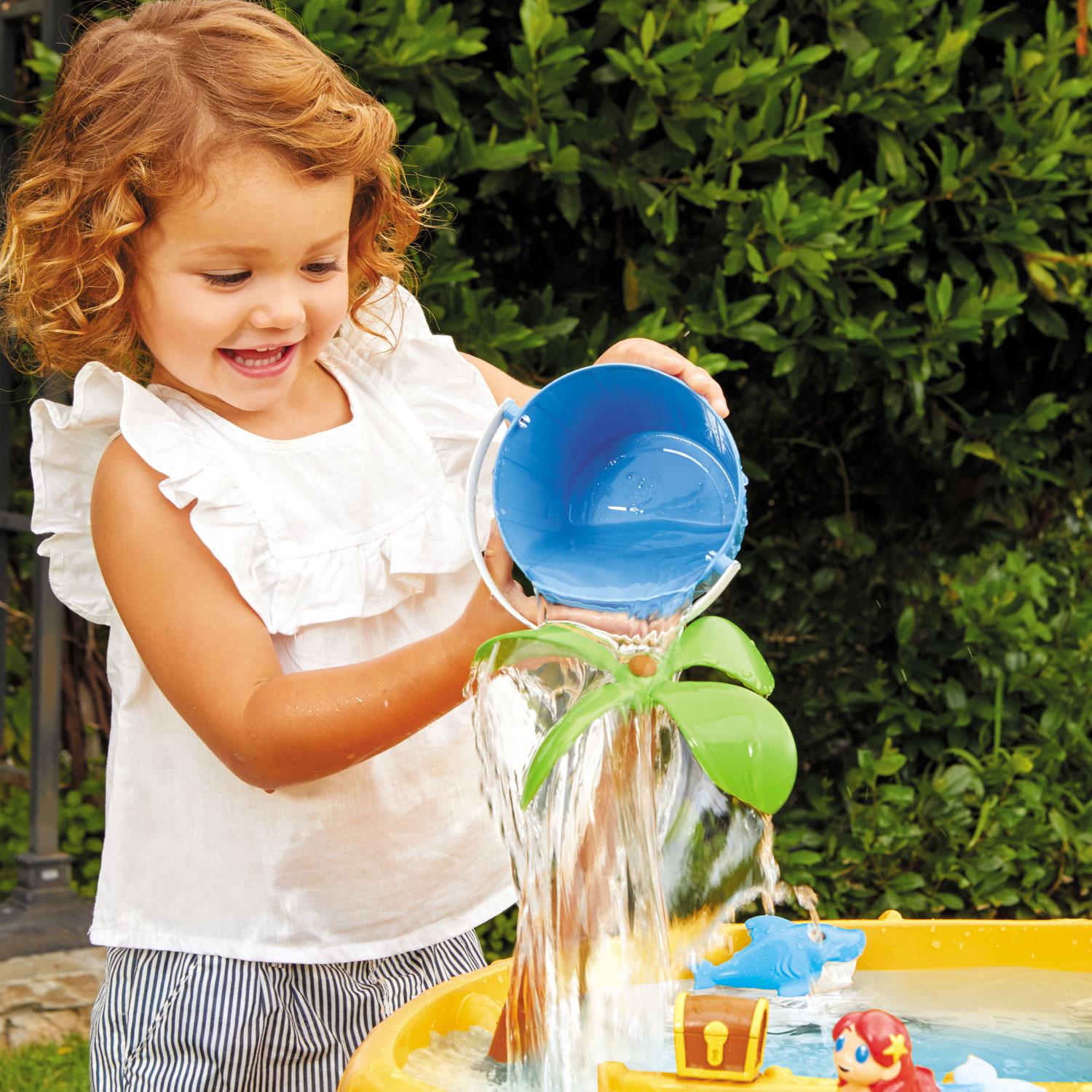Little Tikes Island Wavemaker Water Table
