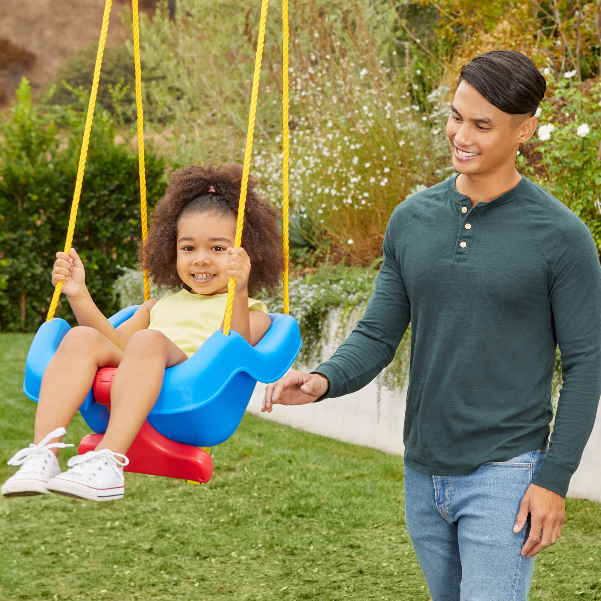 Little Tikes Snug 'n Secure Swing